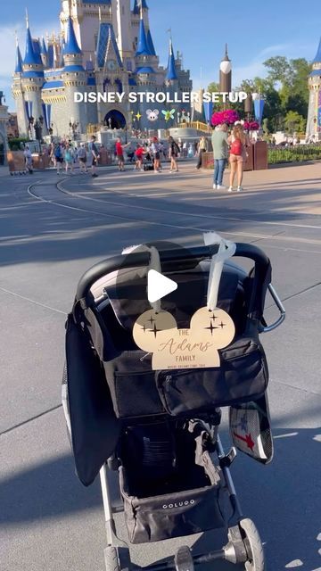 Hannah Adams on Instagram: "comment “stroller” to have these sent directly to your DM’s! 💌 these things made life sooo much easier with all the stuff you carry through the parks with a toddler! #disneywithkids #toddlerdisney #disneysetup #disneyworld #momhacks #strollermusthave #mommusthave   Mom hacks | Disney hacks | stroller set up for Disney world" Disney Stroller Hacks, Stroller Hacks, Disney Stroller, Disney Hacks, Stroller Storage, Snack Hacks, Disney With A Toddler, Disney Tips, Mom Hacks