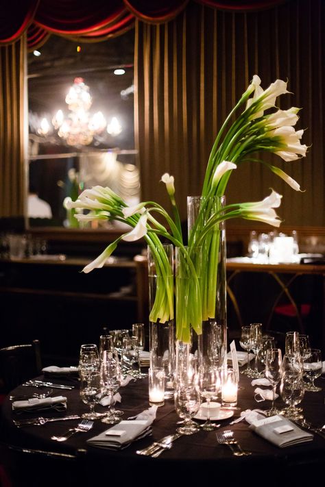 White Calla Lily Reception Table Centerpieces Calla Lily Wedding Centerpiece, Calla Lily Centerpieces, White Calla Lily Bouquet, White Calla Lilies, Reception Table Centerpieces, Modern Wedding Bouquets, White Calla Lily, Calla Lily Wedding, Vintage Engagement Rings Art Deco