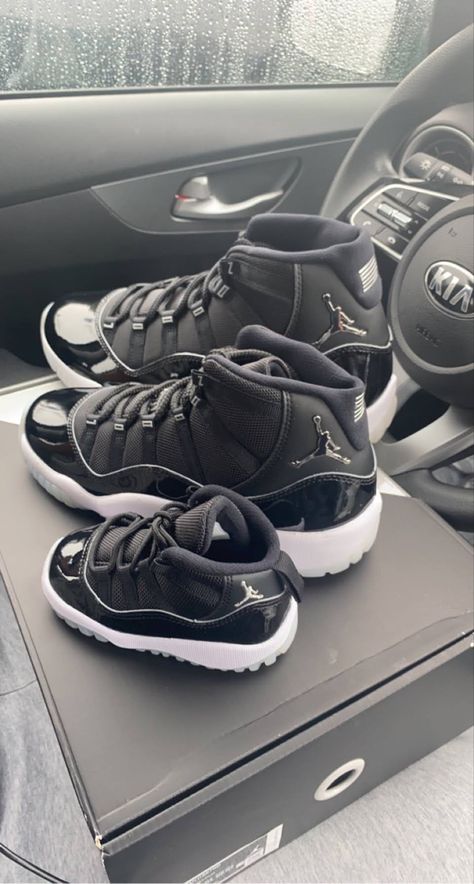 Family Matching Shoes Nike, Baby Jordan Shoes Girl, Baby Shoes Jordan, Matching Shoes With Baby, Matching Family Jordans, Family Shoes Matching, Jordans That Match With Everything, Jordans That Go With Every Outfit, Shoe Game Sneakers