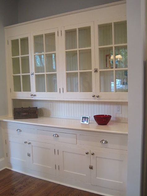 I would love a built in butler's pantry taking up the whole wall! think of what you could hide within!!! could also do drawers instead of cabinets below Built In China Cabinet, Decor Ikea, Kitchen Pantry Cabinets, Butler's Pantry, Plywood Furniture, Kitchen Redo, Trendy Kitchen, Remodel Bedroom, Kitchen Remodel Idea