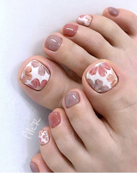 Best Toe Nail Color, Beach Toe Nails, French Toe Nails, Pedicure Designs Toenails, French Pedicure, Nagellack Trends, Toe Nail Color, Pretty Toe Nails, Cute Toe Nails