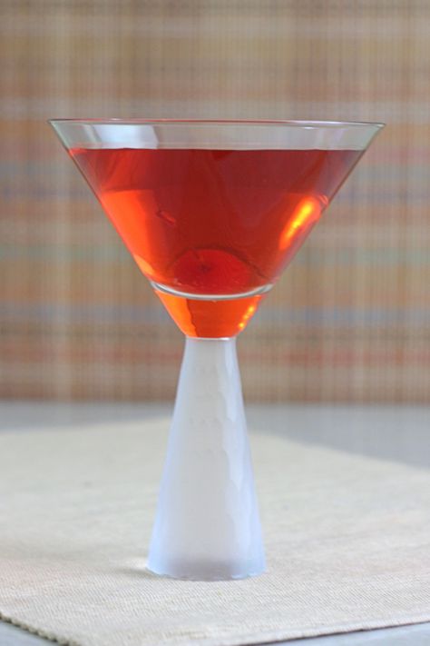 Rampage drink recipe with Captain Morgan's, peach schnapps, cranberry, pineapple and cherry. http://mixthatdrink.com/rampage/ Amaretto Martini, Recipes With Fruit Cocktail, Fruit Drinks Recipes, Mommy Juice, Martinis Drinks, Rum Cocktail Recipes, Pineapple Cocktail, Rum Drinks, Peach Schnapps