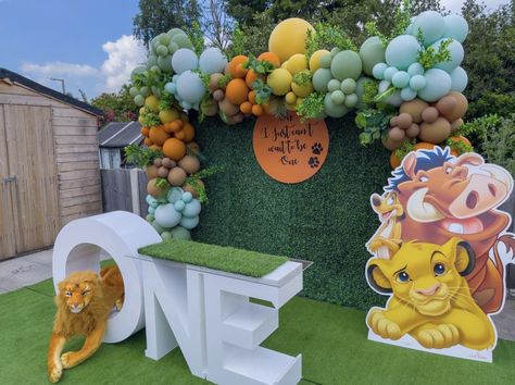 Simba Theme Birthday Party Decor, Lion Themed Birthday Party Decorations, Simba Birthday Decorations, Simba Party Decorations, Lion King Birthday Backdrop, Lion King Birthday Party Decorations, Lion King Balloon Garland, The Lion King Birthday Party Ideas, Lion King Theme Party 1st Birthdays