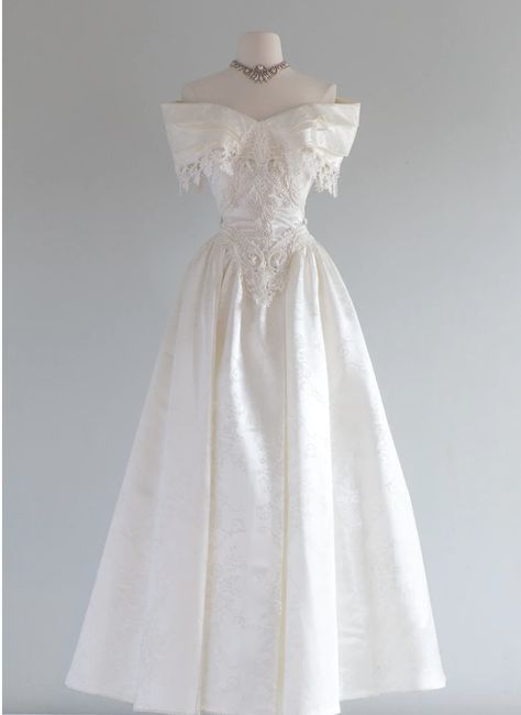 Jessica Mcclintock Wedding Dress, Vintage Wedding Gowns, Fairytale Wedding Gown, Debutante Dresses, Satin Wedding Gown, White Wedding Dress, Dream Wedding Ideas Dresses, Prom Dress Inspiration, Wedding Gowns Vintage