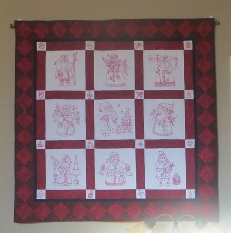 New wallhangings. Bird Brain Designs, Santa Quilt, Colchas Quilting, Redwork Patterns, Quilted Wall Hanging, Red And White Quilts, Christmas Embroidery Patterns, Redwork Embroidery, Embroidery Christmas