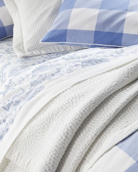 Single Dorm Room, Goose Down Pillows, Blue Quilt, Serena Lily, Classic Quilts, Linen Sheet Sets, Machine Quilting Designs, Serena And Lily, Percale Sheets