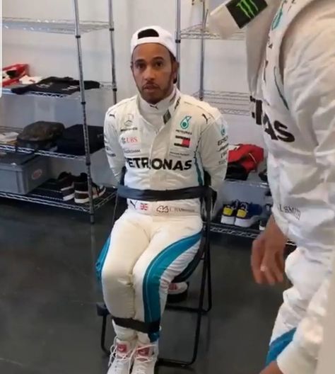 Gp Mexico, Escuderias F1, Aryton Senna, F1 Lewis Hamilton, Hamilton Funny, Formula 1 Car Racing, Hamilton Memes, Formula 1 Car, F1 Racing