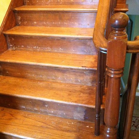 Reconditioning or refinishing wood staircase Old Wood Staircase, Refinishing Stairs Wood, Refinish Wood Stairs, Refinishing Stairs, Refinish Staircase, Painting Stairs, Painted Bathroom Floors, Staircase Foyer, Restore Wood