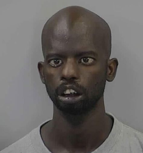 Funny Mugshots, Lionel Messi Posters, Funniest Pictures Ever, Black Memes, Black Guy, 2013 Swag Era, Funny Black People, Photos For Profile Picture, Goofy Pictures