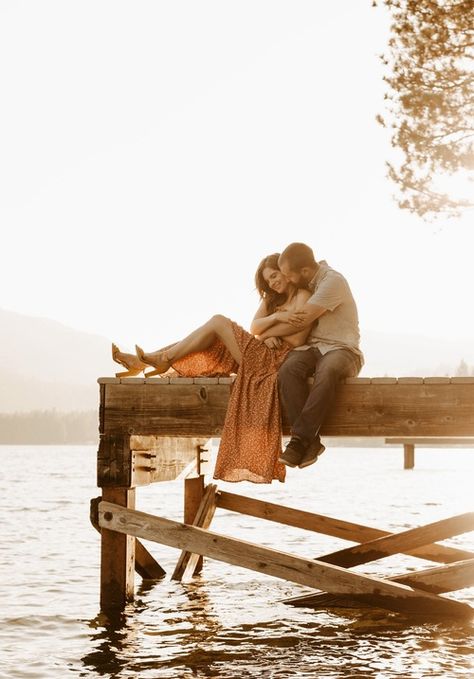 Donner Lake Engagement Photos, Romantic Lake Photoshoot, Engagement Photos On The Lake, Engagement Photos Outfits Lake, Kayak Engagement Photos, Lake Dock Engagement Pictures, Dock Couples Photoshoot, Couples Photos By Lake, Lake Tahoe Family Pictures