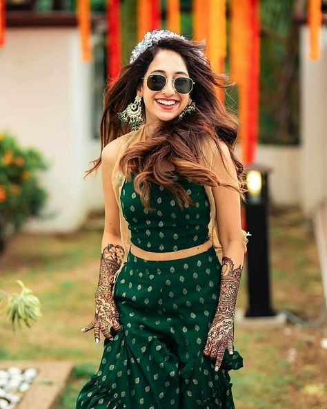 Mehandi Dresses Mehndi Outfit For Bride, Mehandi Outfits Bridesmaid, Outfit For Mehendi Function, Mehandi Function Dresses, Mehandi Dresses Mehndi Outfit, Mehndi Function Dresses, Mehendi Outfits For Bride, Mehndi Dress For Bride, Mehandi Dress