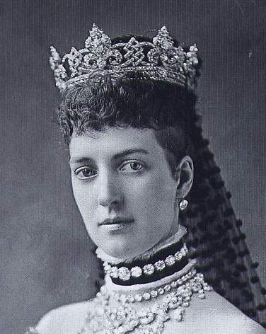 Alexandra Princess of Wales in full Rundell tiara Alexandra Of Denmark, Royal Jewellery, Royal Crown Jewels, Tiaras Jewellery, Queen Alexandra, Royal Crowns, English Royalty, Royal Tiaras, Elisabeth Ii