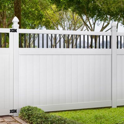 White Vinyl Fence Around Pool, Vynal Fencing, White Fence Backyard, Black Vinyl Fence, Fence Colors, Pool Goals, Cheap Privacy Fence, Aluminum Driveway Gates, Aluminum Balusters