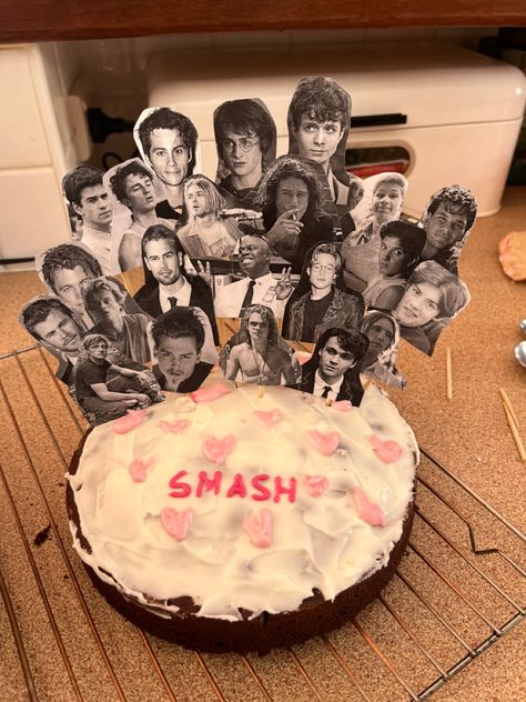 smash cake with hearts The Outsiders Birthday Party, Galentines Party Ideas Activities, Galentines Sleepover Ideas, Crush Cake, 14th Birthday Cakes, Sweet Sixteen Birthday Party Ideas, 17th Birthday Ideas, Smash Cakes, Smash Cake Boy