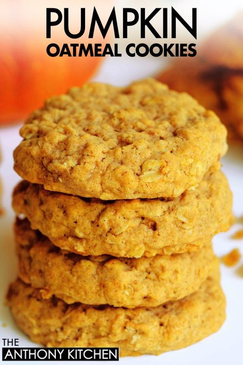 Three pumpkin oatmeal cookies stacked on top of each other. Peppermint Cake Mix Cookies, Easy Pumpkin Oatmeal, Chocolate Peppermint Cake, Pumpkin Pie Oatmeal, Fall Cookie Recipes, Peppermint Cake, Oatmeal Cookies Easy, Pumpkin Oatmeal Cookies, Ginger Honey