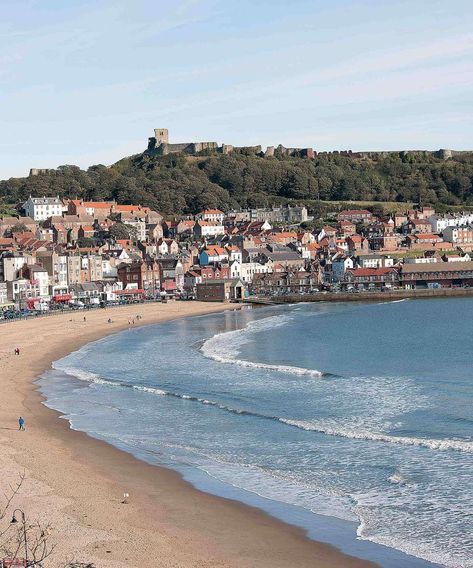 Whitby Aesthetic, Clara Aesthetic, Scarborough Castle, Scarborough England, Scarborough Fair, England Aesthetic, Royal Castle, British Seaside, City Layout