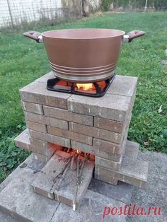 Cocinas rusticas de ladrillo on Pinterest Outdoor Cooking Fireplace, Bbq Grill Design, Outdoor Stove, Outdoor Kitchen Plans, Outdoor Oven, Outdoor Kitchen Grill, Rocket Stoves, Outdoor Bathrooms, Diy Outdoor Kitchen