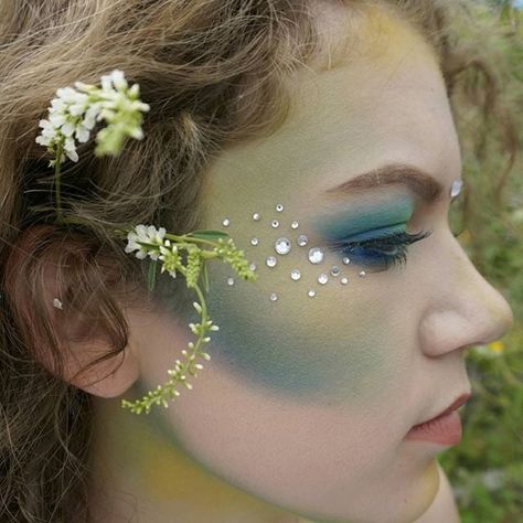 Fairy Costume Makeup, Halloween Smink, Karneval Diy, Fairy Make-up, Ethereal Fairy, Fantasy Make-up, Fairy Halloween, Make Up Designs, Fairy Halloween Costumes