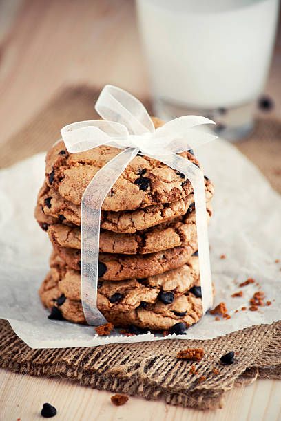 Cookies Pictures Ideas, Cookies Shoot Ideas, Cookie Pictures Ideas, Chocolate Chip Cookies Photography, Cookies Photoshoot, Cookie Photoshoot, Baking Pics, Chunky Cookies, Cookie Gift Packaging