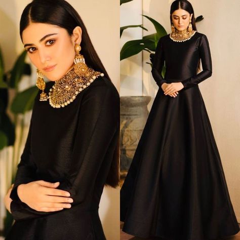 Hina Afridi, Trending Party Wear Dresses, Pakistani Shadi, Wedding Anarkali, Silk Outfits, Black Frock, Dinner Suit, Pakistani Couture, Mehndi Brides