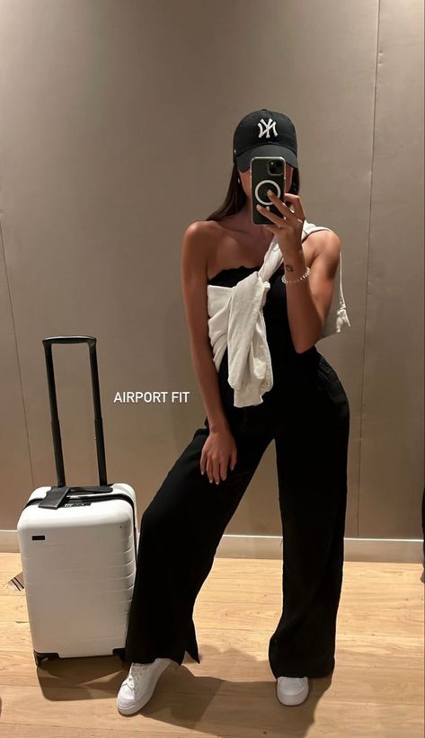 Sweatshirt Ootd, Airport Outfit Ideas, Fashion 23, Sommer Strand Outfit, Airport Fits, Looks Country, Modieuze Outfits, Elegantes Outfit, Outfits Verano