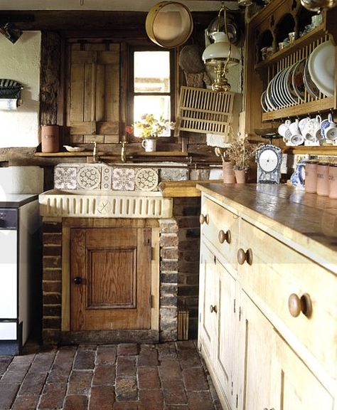 Victorian Style Kitchen, Antique Pine Dresser, Unfitted Kitchen, Kitchen Cottage, Small Cottage Kitchen, County Cork Ireland, Pine Dresser, County Cork, Cottage Interior