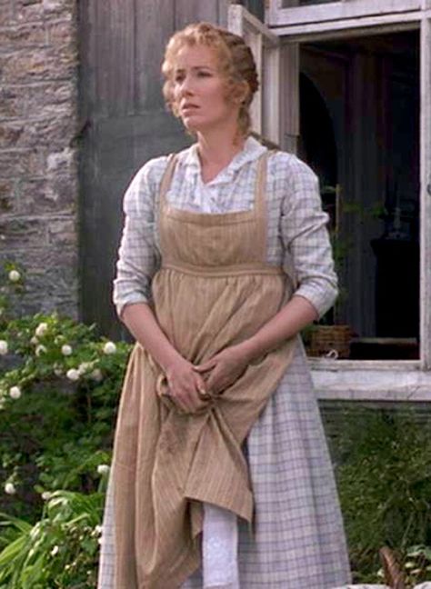 Regency apron worn by Elinor in Sense and Sensibility Regency Apron, Elinor Dashwood, Sense Sensibility, Jane Austen Movies, Little Dorrit, Regency Era Fashion, Sense And Sensibility, Jane Austin, Regency Dress