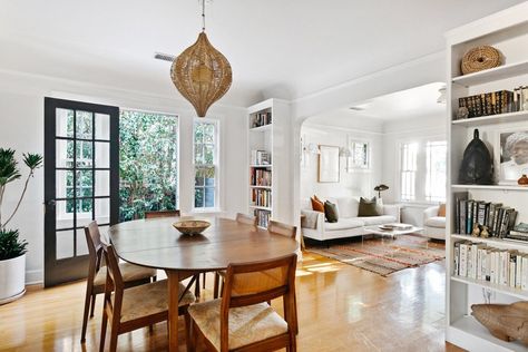 The 1920s Character of This Los Angeles Bungalow Shines After a Recent Remodel Bungalow House Interior Design, Bungalow House Interior, 1920s Character, California Bungalow Interior, Los Angeles Bungalow, Bungalow Interior Design, 1920s Home Decor, 1920s Home, Home Decor Australia