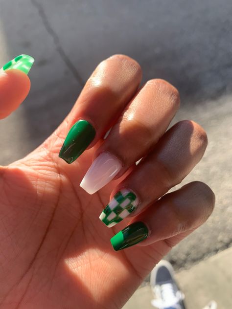 Nail Ideas Coffin Green, Green Western Nails, Square Green Nails, Fun Acrylics, Emma Chamberlain Nails, Design Acrylics, Spring Acrylic Nails, Subtle Nails, Nails Aesthetic