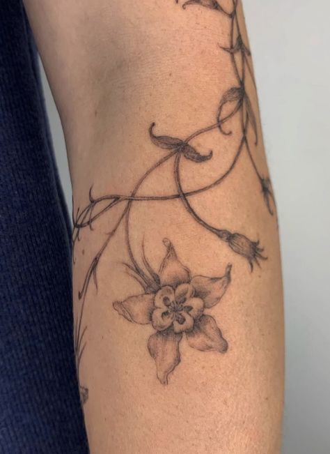 artist is linked! Color Block Tattoo, Ankle Tattoo Ideas, Earthy Tattoos, Paris Tattoo, French Tattoo, Ankle Tattoos, London Tattoo, Tattoo Care, Dainty Tattoos