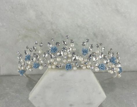 Powder Blue Flower Pearl & Crystal Wedding Crown Light Blue - Etsy Blue Quinceanera Ideas, Blue Quinceanera Theme, Quince Crowns, Baby Blue Quinceanera, Light Blue Quince, Tiara Design, Crystal Wedding Crown, Crown Light, Blue Sweet 16