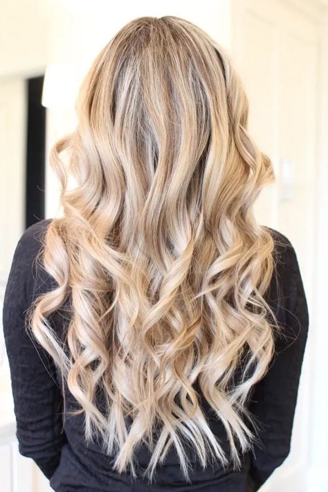 Curling Wand Hair, Curls For Medium Length Hair, Brush Curling, Media Cola, Curl Your Hair, Curls For Long Hair, Curling Hair With Wand, Ball Hairstyles, Hair Curls