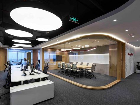 Recovery Advisers Offices - Dubai - 2 Futuristic Office Design, Office Dubai, Futuristic Office, Law Office Design, Futuristic Interior Design, Conference Room Design, Interior Kantor, Office Interior Design Modern, Interior Design Dubai