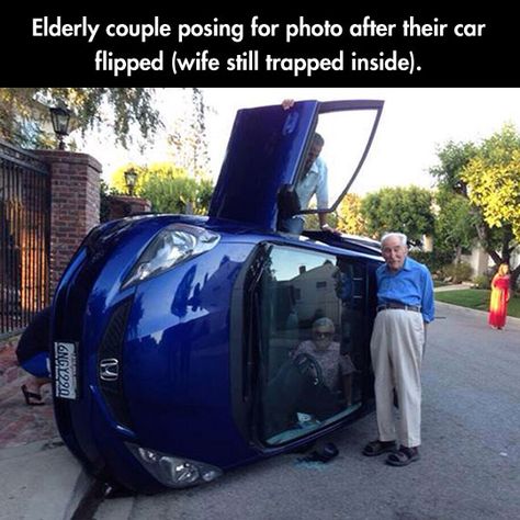 Couple Poses For Photos After Car Flips Perfectly Timed Photos, Old Couples, Funny Quotes About Life, Funny Couples, Poses For Photos, Life Humor, Funny Love, Laughing So Hard, Funny Fails