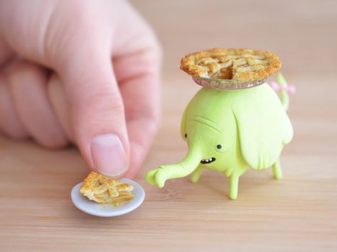 adventure time: tiny tree trunks and apple pie by FatalPotato Tree Trunks Adventure Time, Adventure Time Crafts, Adventure Time Characters, Adventure Time Cartoon, Time Cartoon, Geek Crafts, Dollhouse Food, Tree Trunks, Adventure Time Art