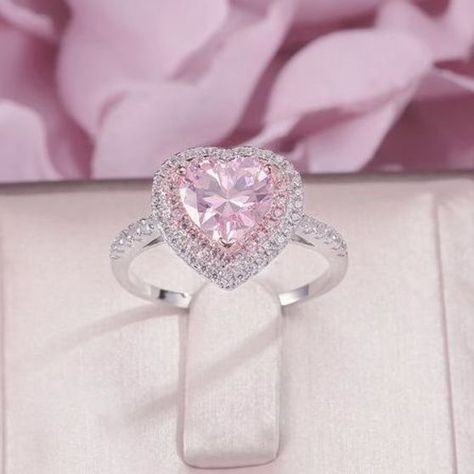 Heart Shaped Diamond Ring, Pink Wedding Rings, Dream Engagement Rings, Heart Shaped Diamond, Style Pink, 2019 Fashion, Crystal Ring, Girly Jewelry, Ring Diamond