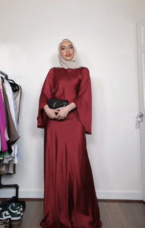 Long Sleeve Maxi Satin Dress, Hijab Dresses For Wedding Party, Satin Dresses Hijab, Graduation Ball Dress, Satin Dress Hijab, Fancy Maxi Dress, Christmas Ootd, Long Sleeve Maxi Dresses, Namibia Travel