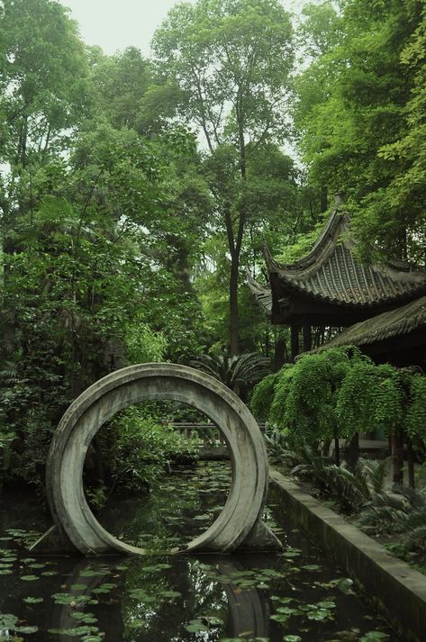 Sichuan China, Japanese Zen Garden, Japan Garden, Asian Architecture, Asian Garden, Japanese Zen, Chinese Garden, A Pond, Chengdu