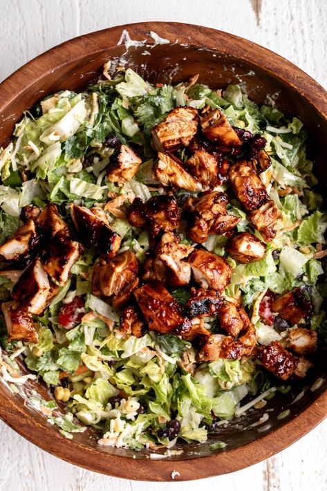 Bbq Chicken Chopped Salad, Salad Meals, Chopped Salad Recipes, Chicken Chopped Salad, Salad Pasta, Chopped Salad, Bbq Chicken, Healthy Salads, Summer Salads