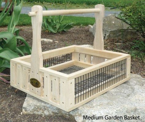 American Garden, Harvest Basket, Cottage Crafts, Garden Basket, Pallet Planter, Basket Uses, Wooden Basket, Wood Basket, Wooden Garden