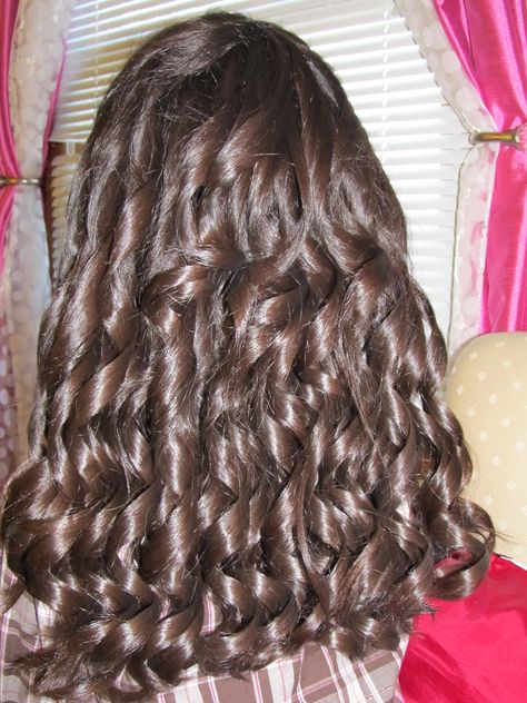 My daughter's hair done in ringlet curls for her Christmas show. Doll Curls Hairstyles, Pillowcase Curls, Doll Curls, Updo Curly Hairstyles, Phantom Costume, Big Curls For Long Hair, Sausage Curls, Ringlets Hair, Boyfriend Hair