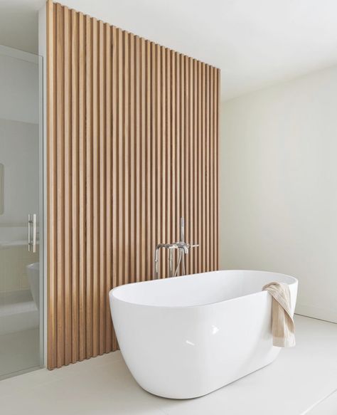 Wood Panel Feature Wall, Wood Panel Bathroom, Bathroom Decor Wood, Home Spa Bathroom, Closet Redesign, Condo Bathroom, Wood Wall Bathroom, Luxury Coastal, White Tub