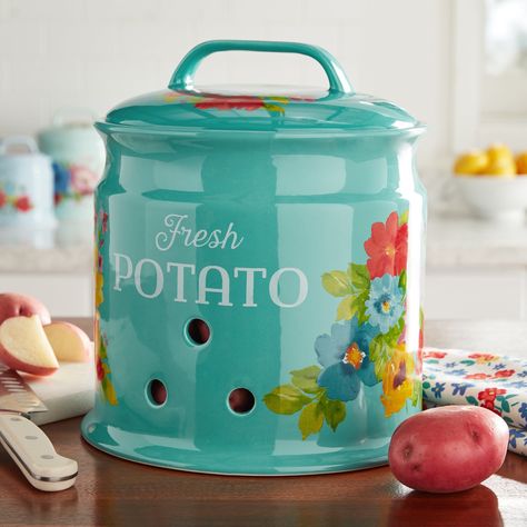 Potato Storage Bin, Pioneer Woman Potatoes, Pioneer Woman Kitchen Decor, Potato Storage, Pantry Bin, How To Store Potatoes, Fresh Potato, Pioneer Woman Kitchen, Pioneer Woman Recipes