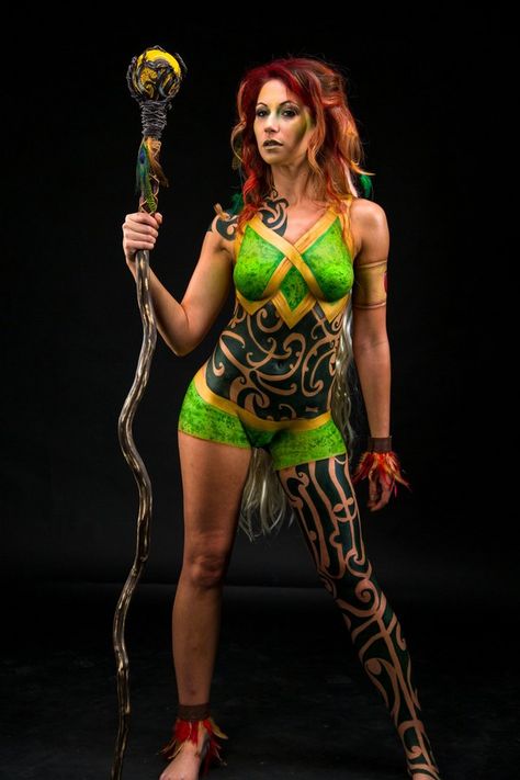 Body Painting Skin Wars, Female Body Paintings, Living Statue, Forest Witch, Most Famous Artists, Human Canvas, Tableau Art, Beauty Body, Woman Painting