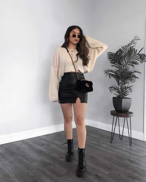 15 Concert Outfit Ideas That You Can Rock Out In! – May the Ray High Waisted Skirt Outfit Plus Size, Winter Outfits For Going Out Night Out, Fits 2022, Outfit Botas, Black Boots Outfit, Nashville Outfits, Stylish Winter Outfits, Rock Outfit, Popular Fashion