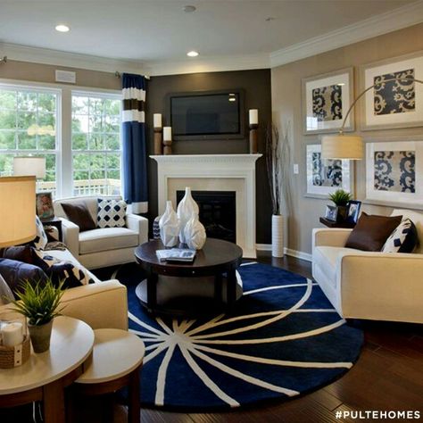 Corner fireplace round rug and furniture arrangement Corner Fireplace Living Room, Fireplaces Layout, Pulte Homes, Corner Fireplace, Traditional Living Room, Family Room Design, Livingroom Layout, Beautiful Living Rooms, Room Remodeling