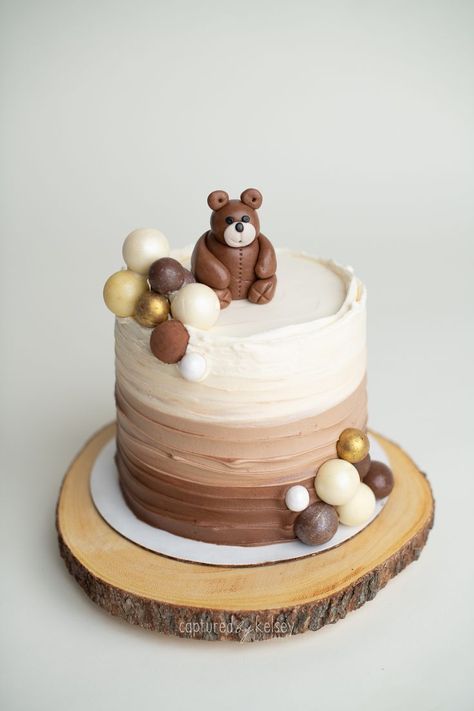 Brown Baby Shower Ideas, Teddy Bear Birthday Cake, Bear Baby Shower Cake, Sheet Cake Designs, Baby Birthday Decorations, Baby Shower Duck, Teddy Bear Birthday, Happy First Birthday, 1st Birthday Party Themes