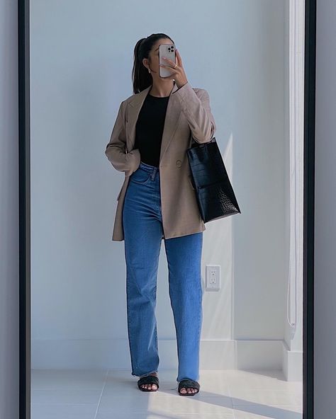 workwear inspiration Fashion Ideas 2023, Church Outfit Casual, Office Attire Women, Jeans Outfit For Work, Casual Outfits Fashion, Casual Work Attire, Casual Chic Outfits, Fashionable Work Outfit, Office Casual Outfit