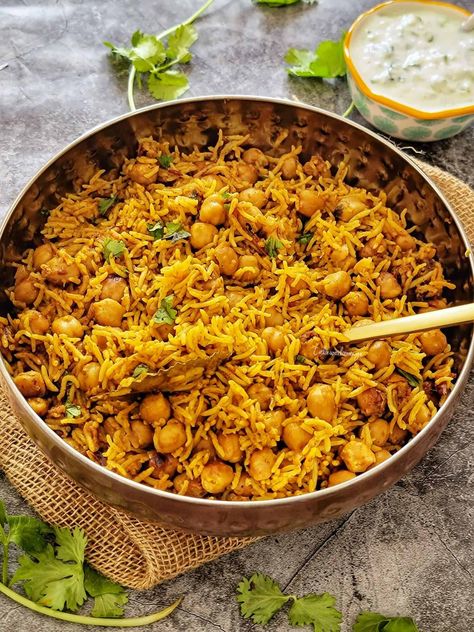 Chickpea Pulao Recipe, Chana Pulao Recipe, Chickpea Rice Recipe, Indian Chick Pea Recipes, Chickpea And Rice Recipe, Chana Pulao, Chickpea Rice, Instant Pot Easy, Chana Recipe