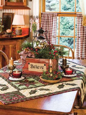 Country Kitchen Table, Rustic Christmas Decor Ideas, Rustic Christmas Decor, Kitchen Christmas, Country Sampler, Prim Christmas, Country Christmas Decorations, Christmas Kitchen Decor, Christmas Centerpiece